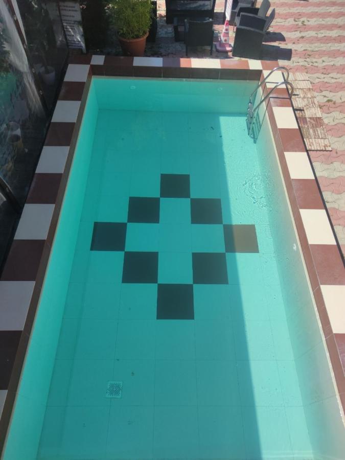 Suzana Garden Hotel Venus Buitenkant foto